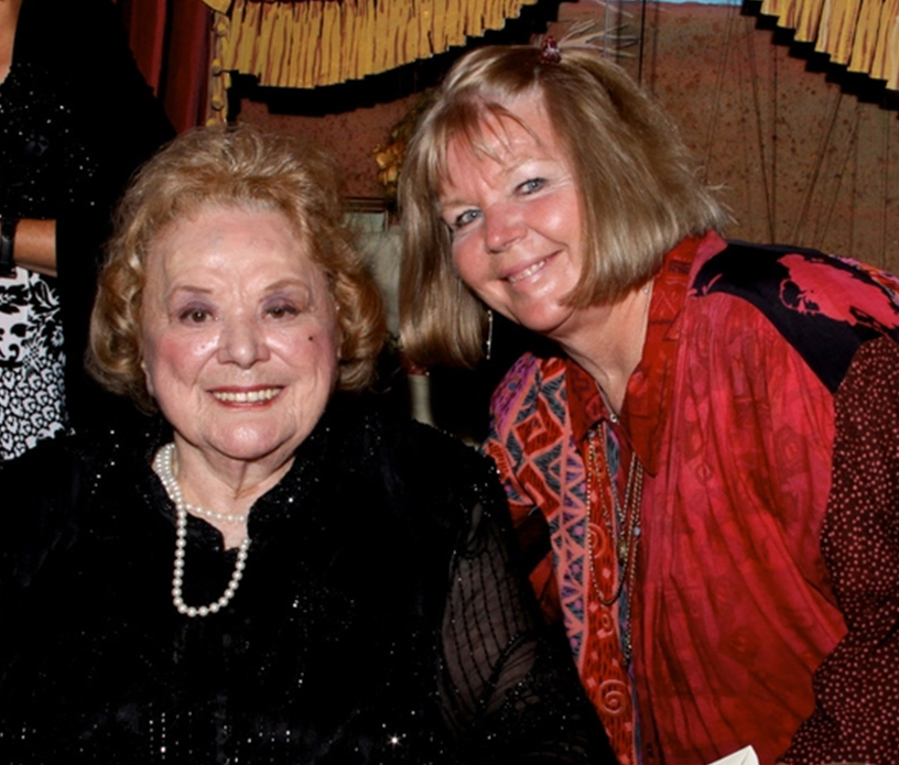 Rose Marie with daughter Noopy in 2009
